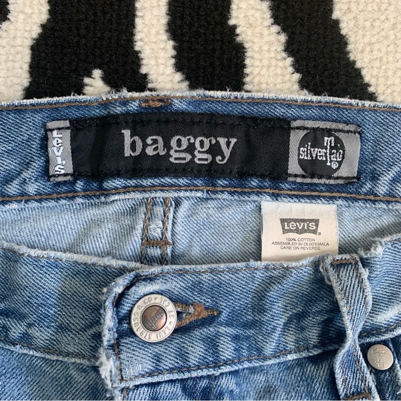 Levi’s Silvertab High Waisted Baggy Y2K Jeans Size 34 - Picture 8 of 14